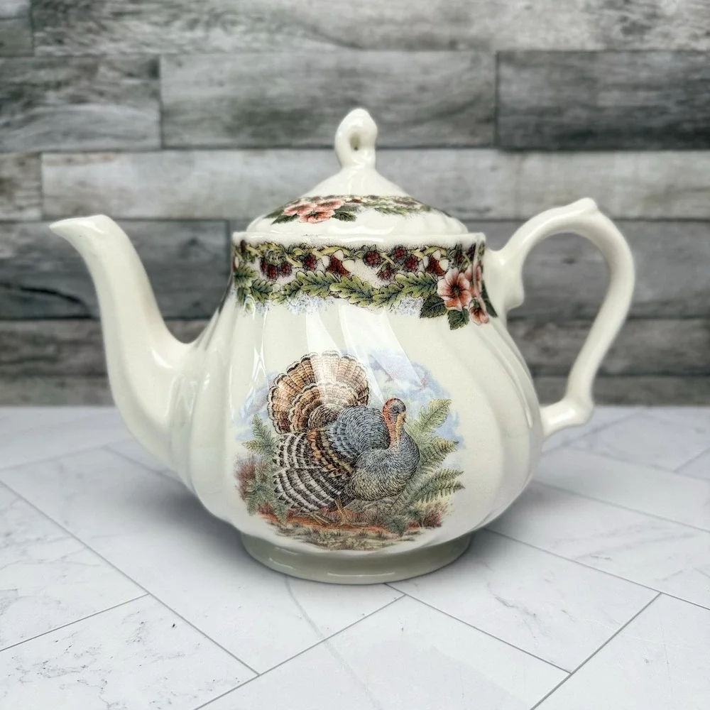 Queens Myott Thanksgiving Teapot